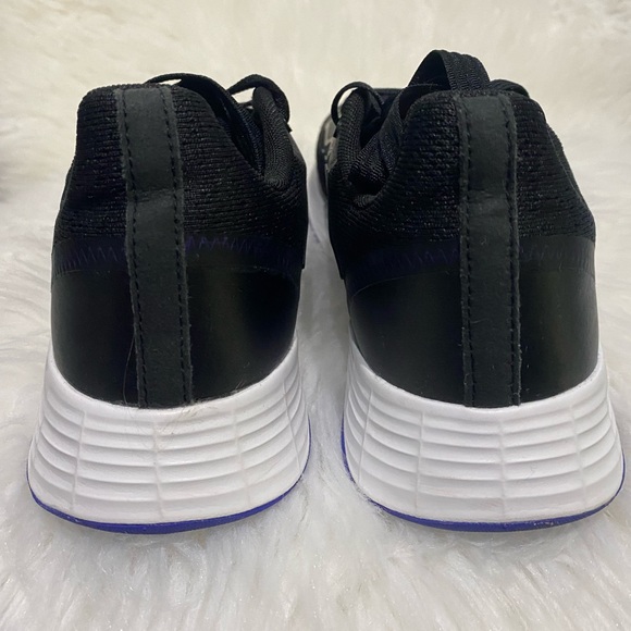 Sneakers - Picture 3 of 5